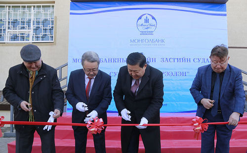 Эдийн засгийн судалгаа, сургалтын хүрээлэнг С.Дэмбэрэл удирдана